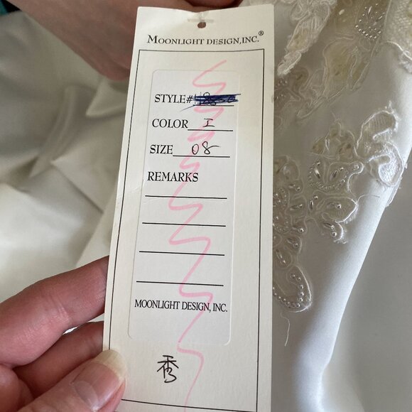 1) Wedding Gown: The Longest Train - Picture 2 of 16